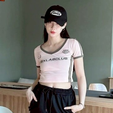 WP|高雄現貨發貨 韓版 free size美式賽車辣妹風 V領合身短版上衣  女短版球衣 正肩 白 粉 藍 80904