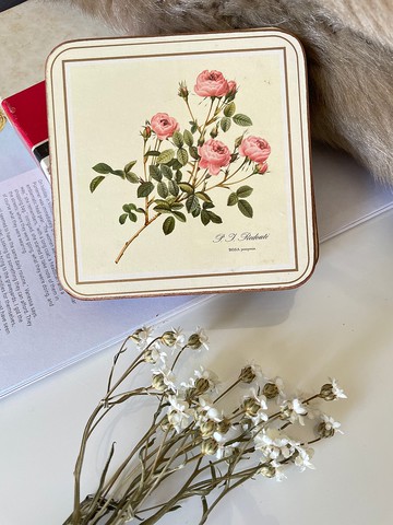 老又好古董珠寶 英國製玫瑰花杯墊 盒裝W208