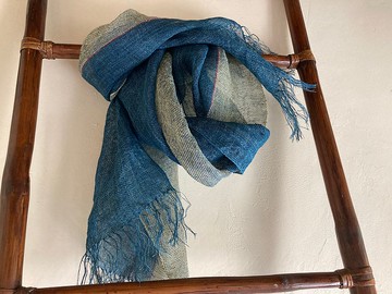 宽手织麻披肩 C