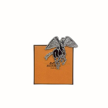 HERMES 愛馬仕自由飛馬造型絲巾扣(銀色)