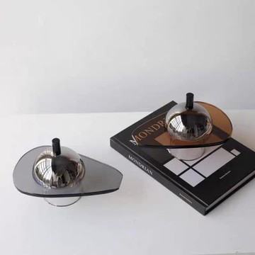 創意玻璃球星球擺件現代簡約家居客廳會所桌面擺設樣板間飛蝶裝飾