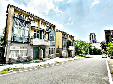 唯一溫泉別墅區山景優美寧靜大地坪超值溫泉別墅｜宜蘭縣礁溪鄉忠孝路