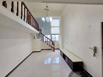 公園大氣挑高四房車｜桃園市龜山區文七五街