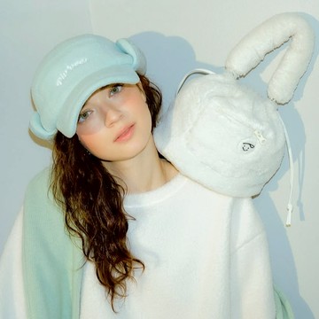 Piv'vee Faux 毛毛水桶包 - 奶茶色