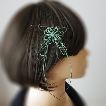 髮夾 步履，靜謐