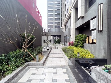 金雅＂悅佳川青＂三房平面大車位｜新竹市新竹市金雅八街