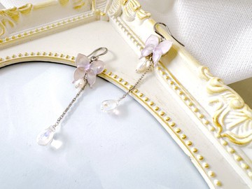 蝶舞絲帶滴膠耳夾 (珍珠白) 醫療級不鏽鋼316_0063