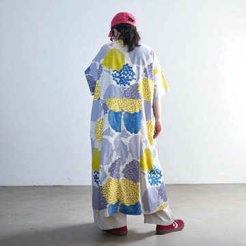 藤黃碎紙花寬版長洋裝