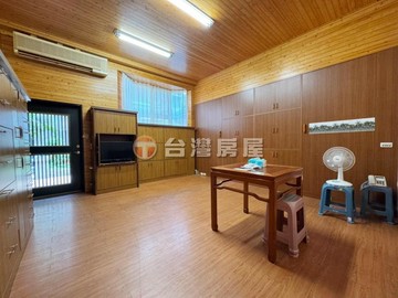 專任興大貴族大里二期明星學區四車別墅｜台中市大里區興大南街