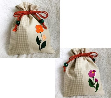 像是刺繡貼布一樣的束口袋～橘色與紫色～