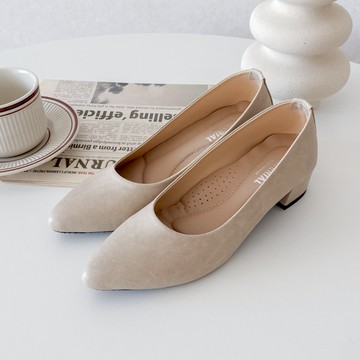 OL標配素面尖頭粗跟鞋 ND7210082