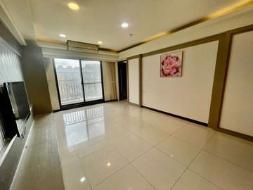 成家好屋~近省桃閱讀萊茵大坪數三房車｜桃園市桃園區龍泉六街