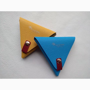 【三角形零錢包】義大利進口頭層牛皮,玫瑰金色五金,全新現貨