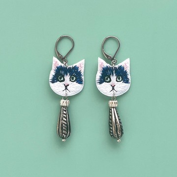 調皮貓咪「Mugi」的耳飾