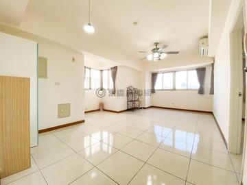 北屯｜東山軍功商圈｜永久棟距｜三房平車｜台中市北屯區軍福十七路