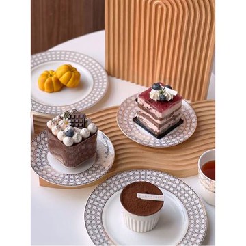 高檔骨瓷金格紋餐具套裝歐式簡約西餐盤金邊陶瓷杯碟酒店擺盤禮品