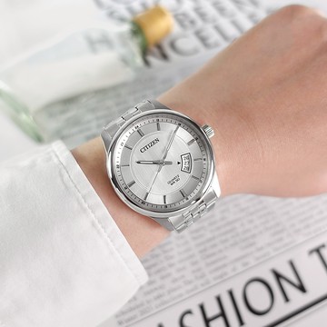 CITIZEN 星辰表 / BI1050-81A / 簡約時尚 典雅紳士 礦石強化玻璃 日本機芯 日期 不鏽鋼手錶 銀色 40mm