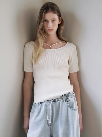 HEART NECK STRAP SLIM KNIT T-SHIRTS (T-7059)