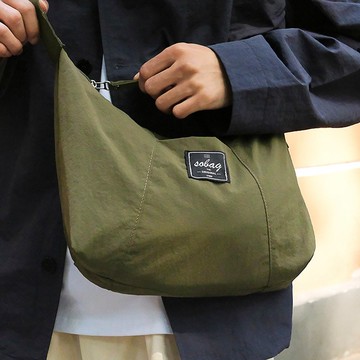 sobag日系街潮單肩斜挎防潑水尼龍布包男中款山系機能中性休閒包