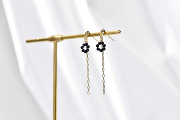 【JIEGEM】黑醋栗波堤耳環 / 藍砂石