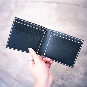 8卡短夾。手縫皮革材料包。BSP042