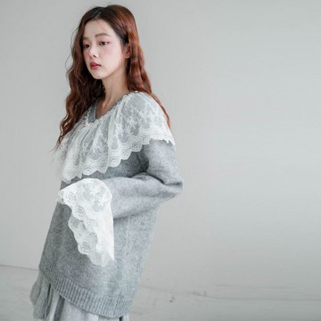 現貨★V領蕾絲拼接荷葉邊毛衣(共2色)1223 【NR2612】
