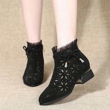 網紗鏤空粗跟短靴尖頭馬丁靴夏季新款女鞋2024年爆款時尚水鉆涼靴