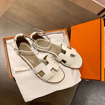 2025夏季新款一字扣帶真皮涼鞋仙女風中空平底后包羅馬沙灘鞋女