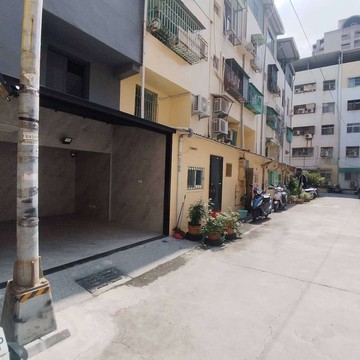 光武國小前後路車庫透天｜高雄市三民區褒忠街