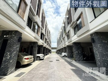 大里軟體園區大樁園電梯別墅稀有裝潢戶｜台中市大里區西湖路