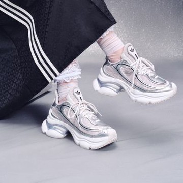 【adidas 愛迪達】 OZVENUZ 運動休閒鞋 女鞋 - Originals KI0557