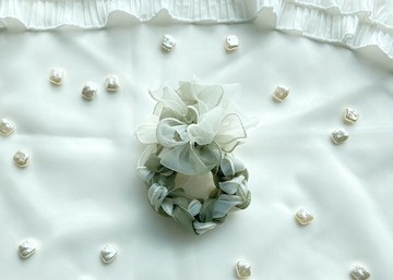 抹茶 奶白色 花型  無痕髮圈 【啞光】