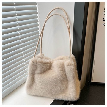 免運🔮秋冬新款毛絨包包甜美新款女毛毛包百搭毛茸茸韓版單肩托特包百搭簡約大容量包包軟皮質感包包 斜背包 側背包 女生包包