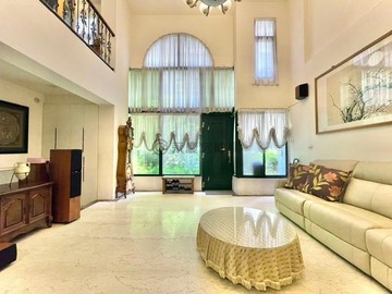 惠文明星學區|七期南側稀有挑高別墅｜台中市南屯區大富街