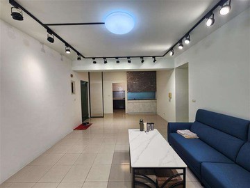 宏平商圈大三房平車｜高雄市小港區光盛街