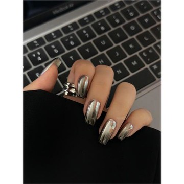 Lilynail魔鏡黑漸變手工穿戴甲秋冬高級感美甲貼片2024新款指甲貼