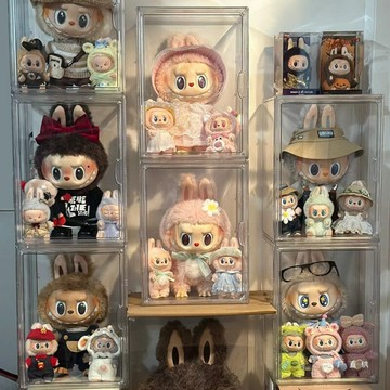 Labubu 拉布布 潮玩公仔 毛絨玩偶 收藏擺件 玩偶公仔展示盒馬卡龍亞克力拉布布手辦坐坐派對娃娃收納盒可代發