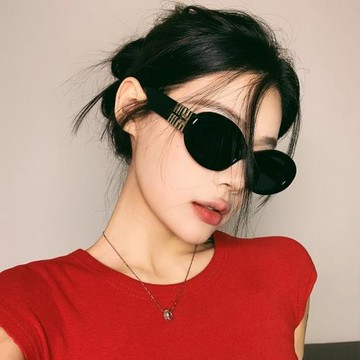 M家橢圓辣妹潮酷墨鏡女士2024新款凹造型街拍復古高級感太陽眼鏡