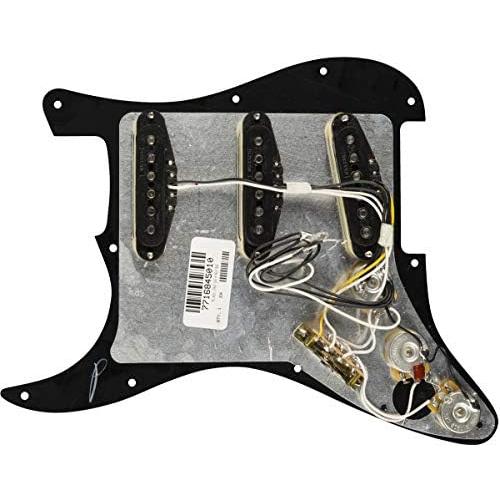 フェンダーギターパーツ Pre-Wired Strat Pickguard, Hot Noiseless SSS, Black 11 Hole PG