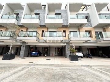 沙鹿前後雙車位間間套房 輕屋齡質感美墅  ｜台中市沙鹿區正義路