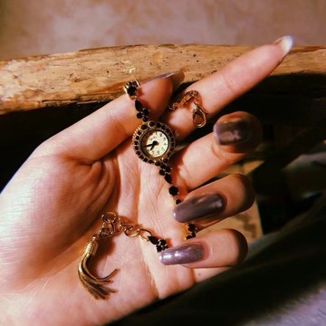 【公司貨 免運速發】高級腕表 AGETE 個性原創手錶 石英手表 日本手錶 vintage日本agete石榴石手表女士款小眾輕奢復古風手鏈式vintage中古手表原宿風 設計師款手錶 檀木手錶 極簡風手錶