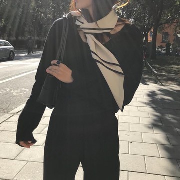 現貨🔥Ringo每個人都要來一條絲巾！🥺🥺