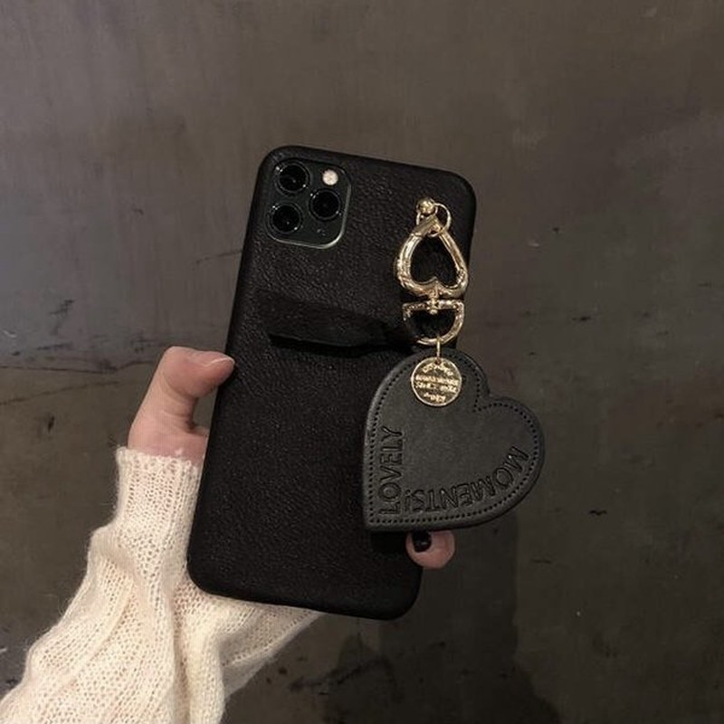 Iphoneケース ハート チャーム 黒 ストラップ 韓国 おしゃれ 安い Iphone12 Mini Pro Iphonexr 通販 Lineポイント最大0 5 Get Lineショッピング