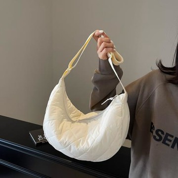 小眾餃子包包女簡約秋冬新款單肩棉服包繡線菱格斜挎包輕便簡約包