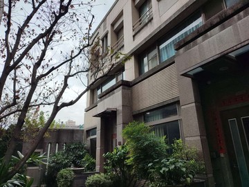 五期大新國小文心森林公園邊間雙平車花園美墅｜台中市南屯區大墩四街