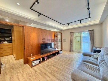 台鋁獅甲捷運稀有大地坪大面寬美透天車墅｜高雄市前鎮區台鋁六巷