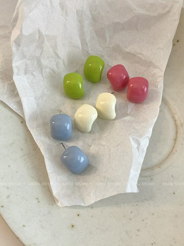 夏天耳釘女百搭耳飾2024新款爆款高級感耳夾無耳洞多巴胺彩色耳環【淘夢屋】