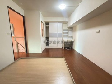 竹北高鐵｜德翼兩室+平車 挑高5.2米｜新竹縣竹北市光明六路東二段