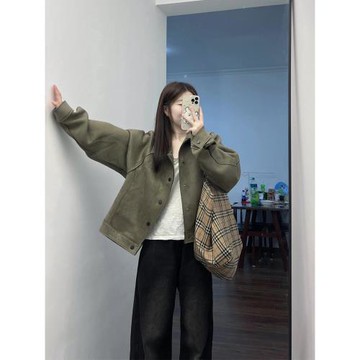 美式軍綠色麂皮皮衣外套女秋冬季寬松飛行機車服正肩工裝休閑夾克