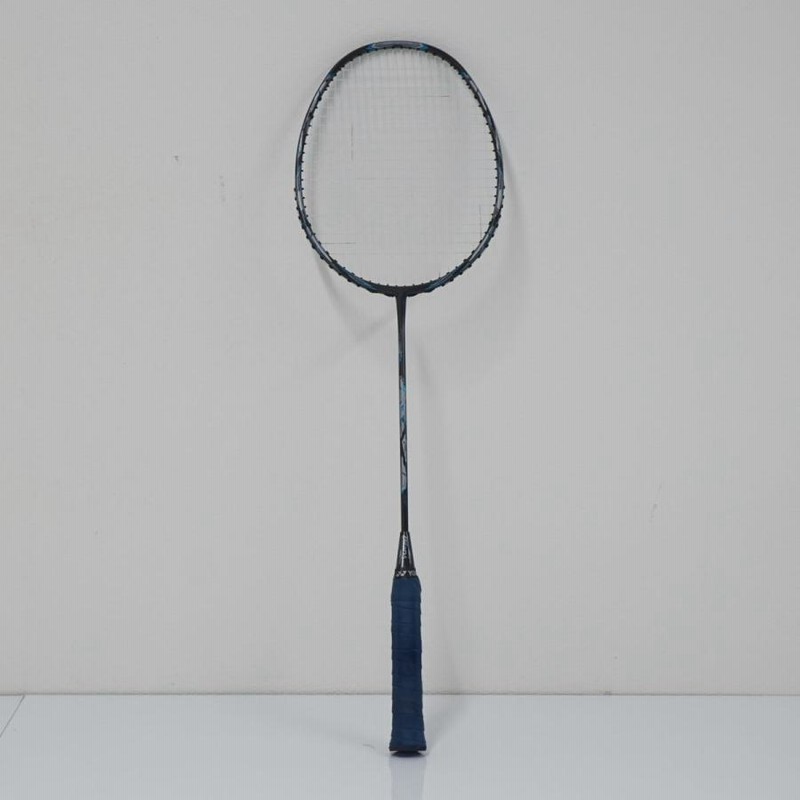 GOSEN バドミントン ラケット GRAVITAS 7.5-SR USED超美品 ゴーセン グラビタス ケース(YONEX)付 中古 X3557 |  LINEブランドカタログ